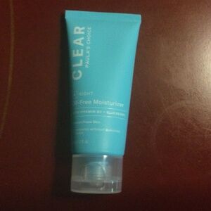 Paula’s Choice CLEAR Oil-Free Moisturizer